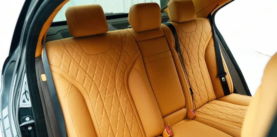 奔驰 S300L 翻新案例：老车修复与保留原貌的思路